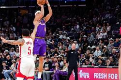 九游网页版入口 -布鲁克林篮网vs密尔沃基雄鹿