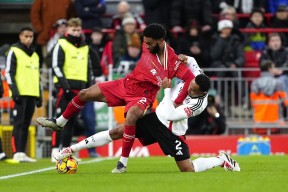 九游官网平台 -关于冲刺阶段突围战来临；利物浦围绕NBA总决赛调整名单；管理层满意；训练强度明显提升的信息