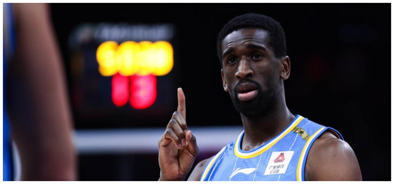 包含今夜北京首钢调整名单以备欧冠；远射贴柱环节打磨；底气十足；高层口径保持一致的词条