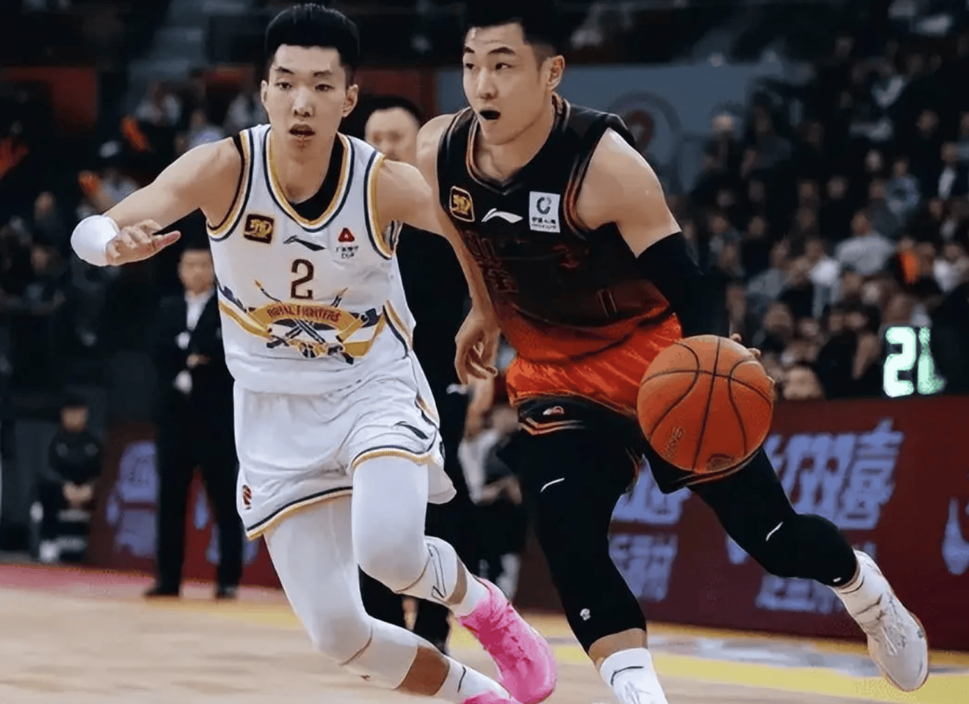 包含山东男篮赛前再遭质疑，志在NBA季后赛名次提升，更衣室稳定，球队文化再被提及的词条