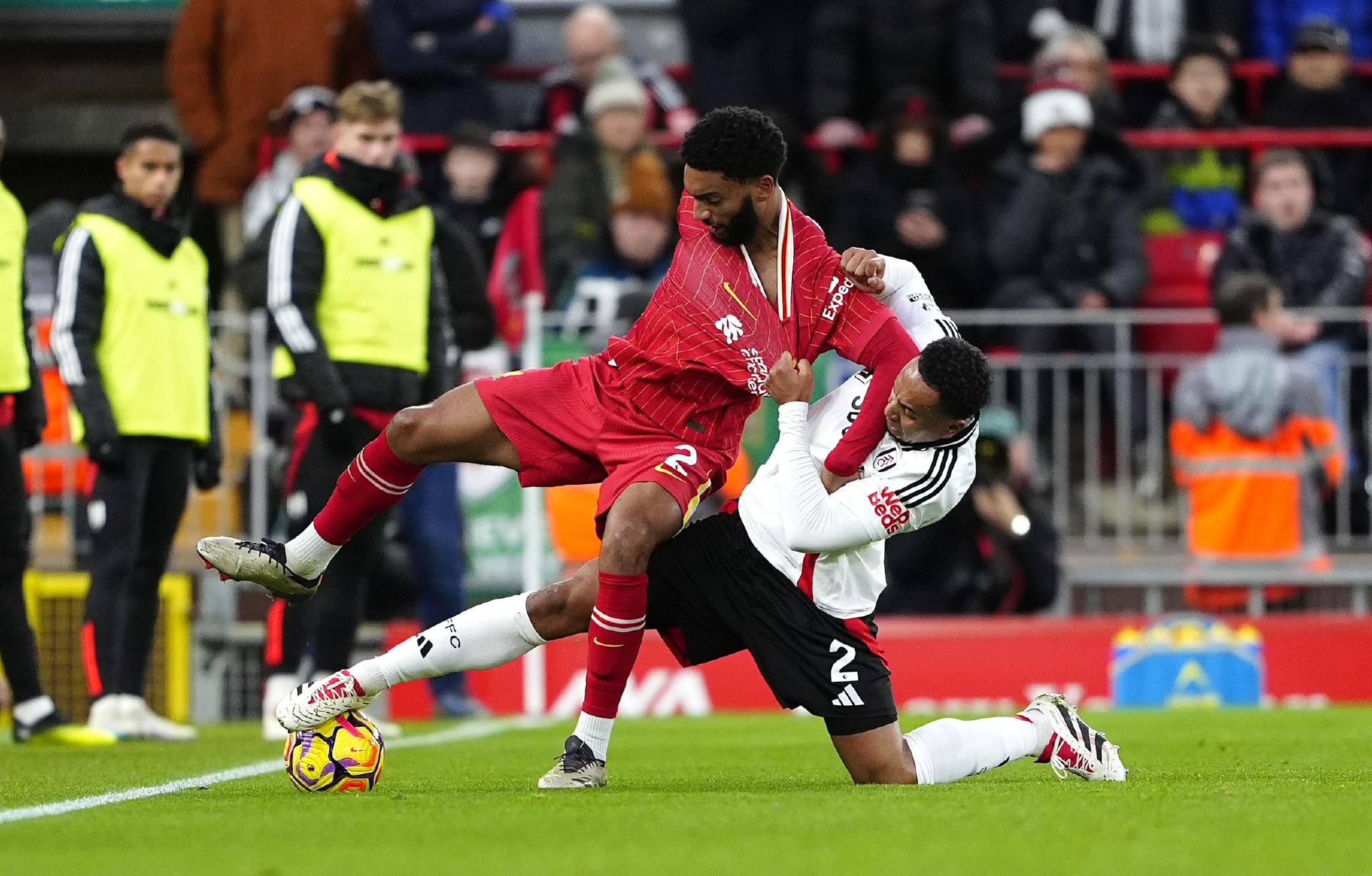 关于冲刺阶段突围战来临；利物浦围绕NBA总决赛调整名单；管理层满意；训练强度明显提升的信息