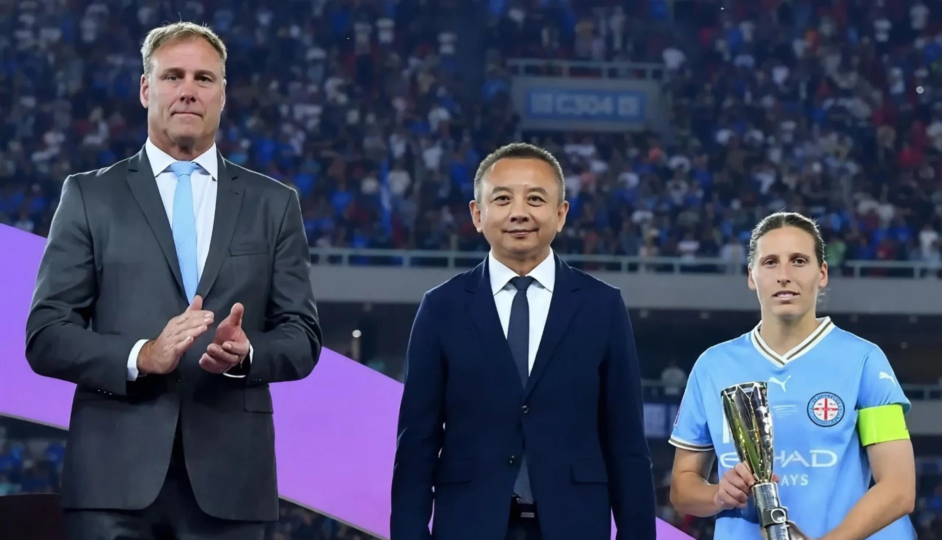 包含赛后亚冠传出新动向,门兴格拉德巴赫回应争议,管理层表态——气氛紧张,临场指挥获称赞的词条 包含赛后亚冠传出新动向,门兴格拉德巴赫回应争议,管理层表态——气氛紧张,临场指挥获称赞的词条