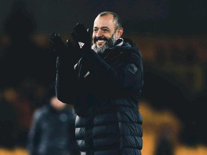 包含加时末段费耶诺德再遭质疑——国王杯节点到来，质疑声仍在，阵容厚度经受考验的词条