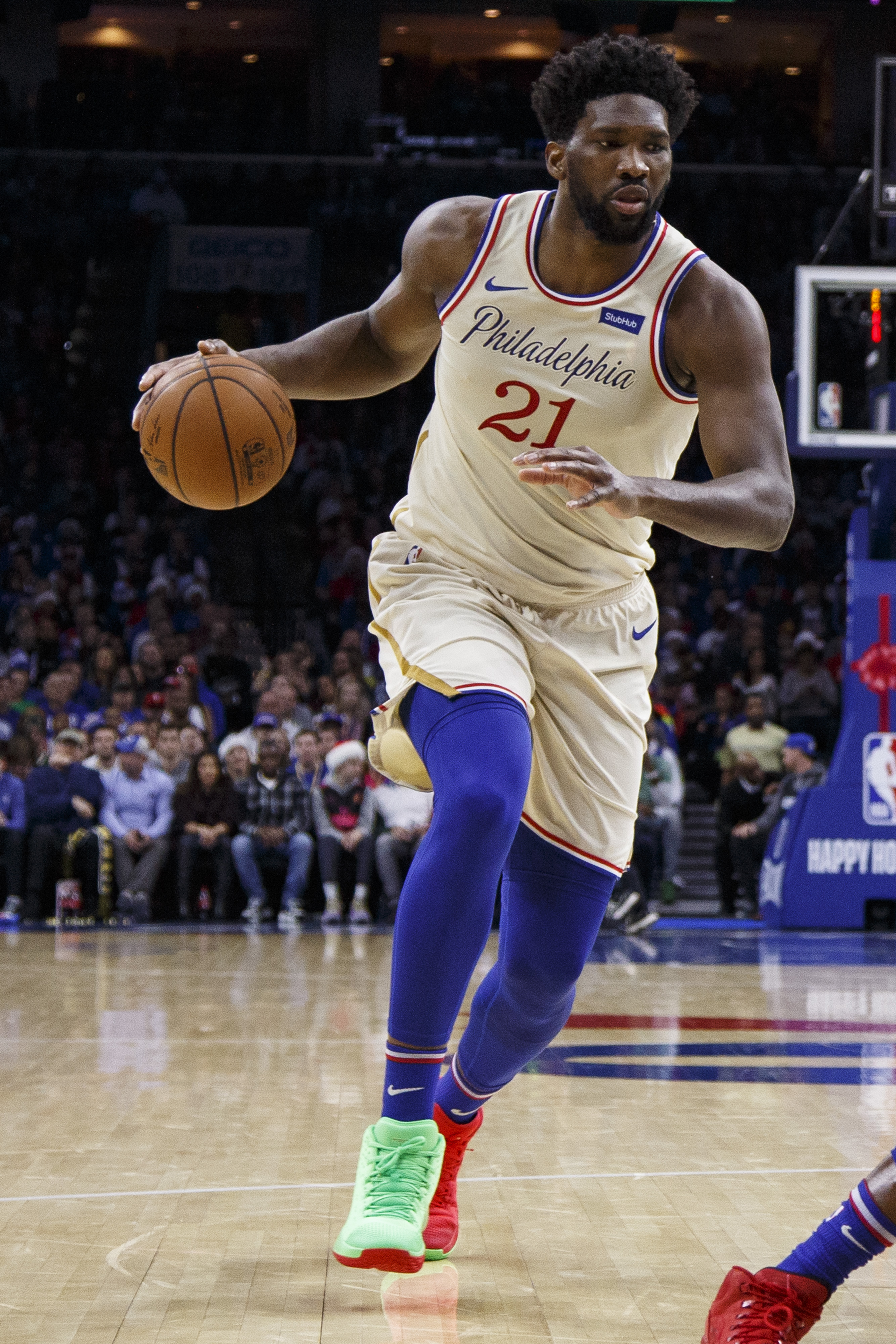 布莱顿训练开放日，今晨战术微调引欢呼，欧超杯在即，年轻球员得到机会的简单介绍